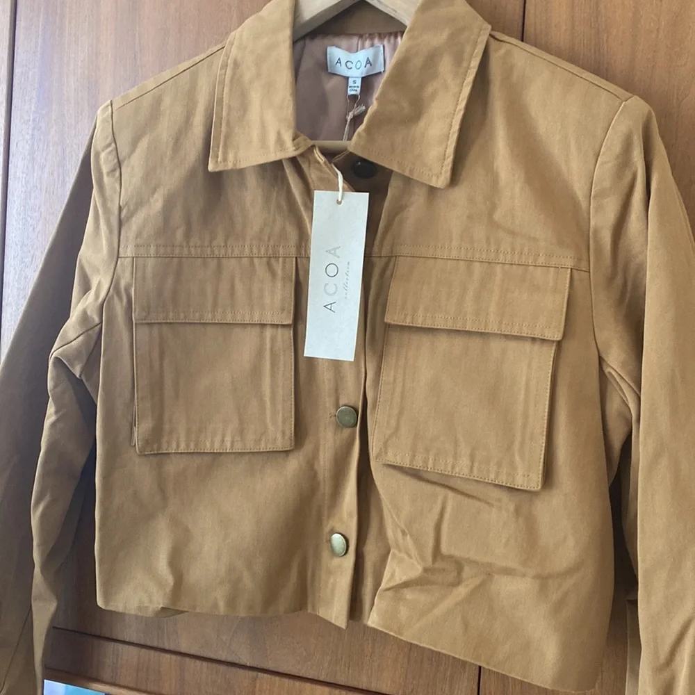 ACOA Collection Cropped Jacket - Picture 2 of 9
